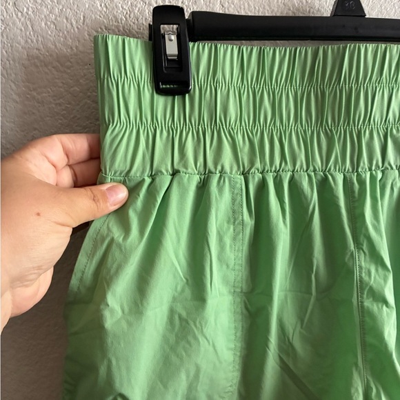 JoyLab Women's Vibrant Green Athletic Shorts M - Picture 5 of 9